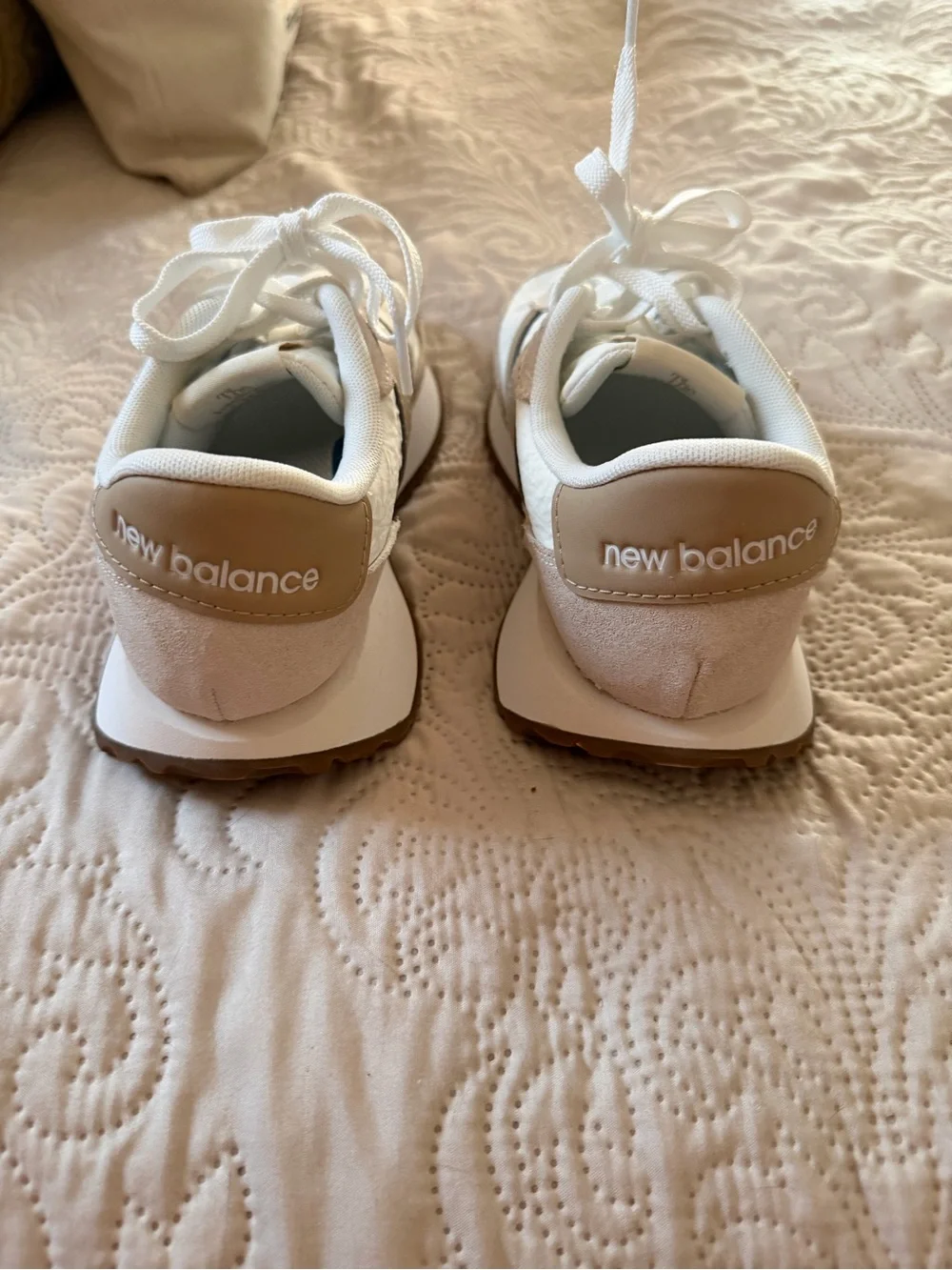 New Balance 237 Women’s Suede Sneaker 6.5 - Picture 4 of 9